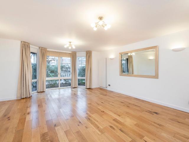 Apartment for rent in London Borough of Richmond upon Thames, Greater London