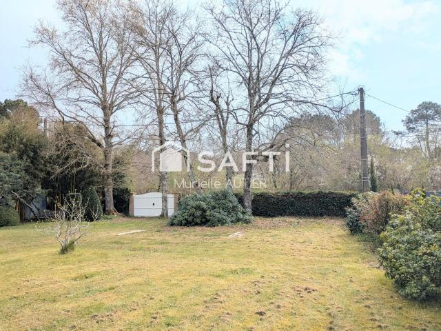 Terrain vente à Lesparre-Médoc, Castelnau-de-médoc