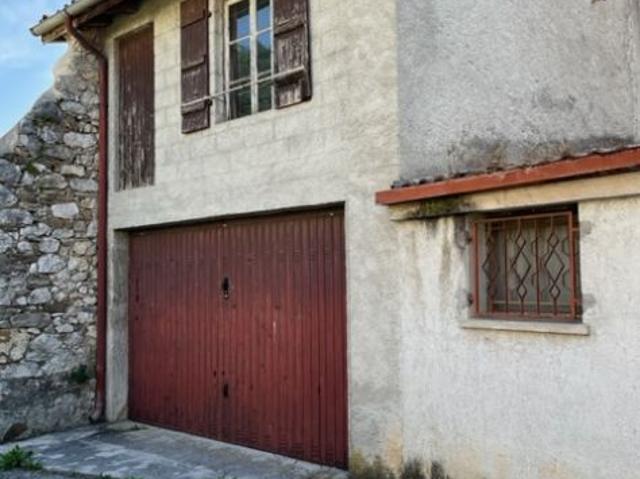 Villa Indipendente in vendita a Castelnovo Del Friuli, Friuli-Venezia Giulia
