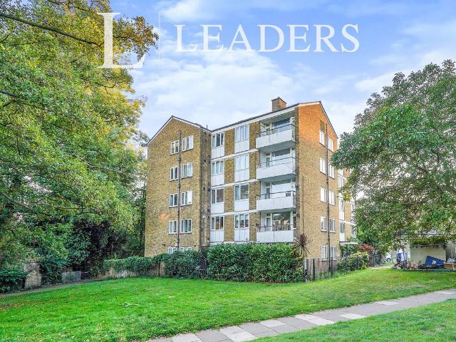 Apartment for rent in Blackheath Cator Estate, Greater London