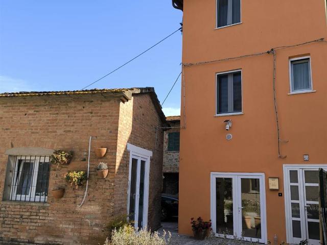 Casa in vendita a Carraia, Gioiella