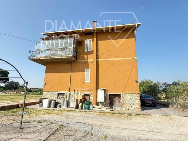 Casa in vendita a Piana, Gioiella