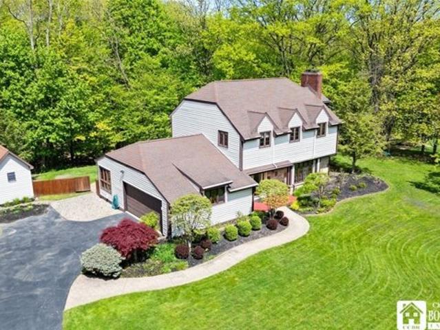 House for sale in Fredonia