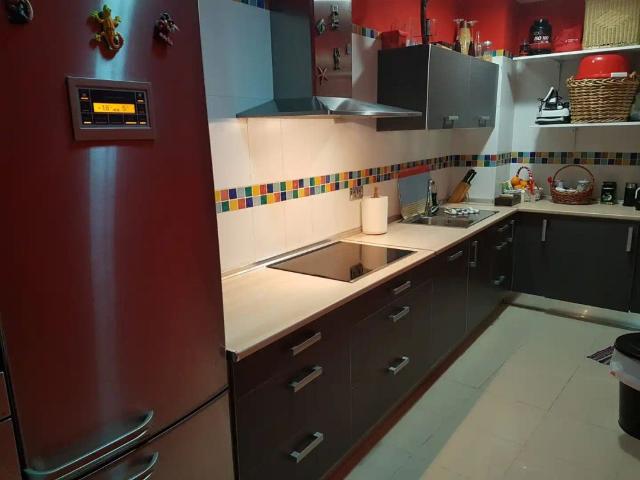 Apartamento en alquiler en Castilleja De La Cuesta, Andalucía