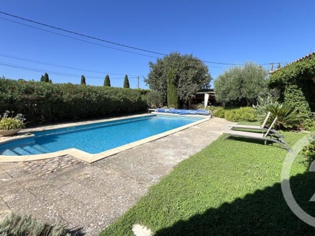 Maison vente à Nîmes, Castillon-du-gard