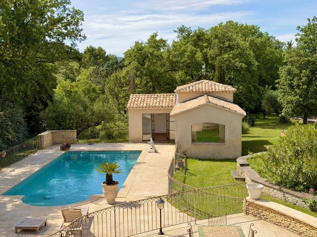 Château vente à Nîmes, Castillon-du-gard