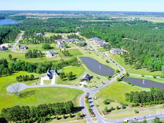 Land for sale in Fairhope, Alabama