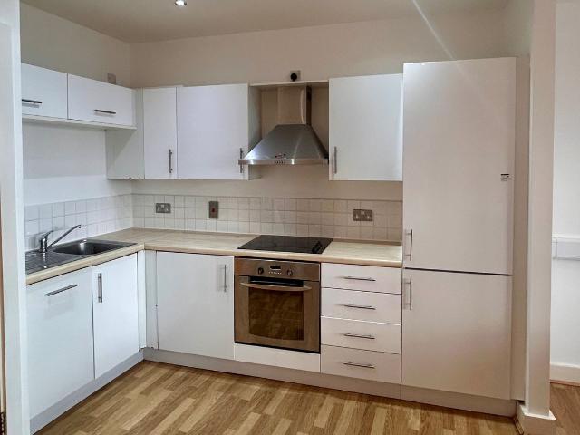 Apartment for rent in Mount Pleasant, Swansea