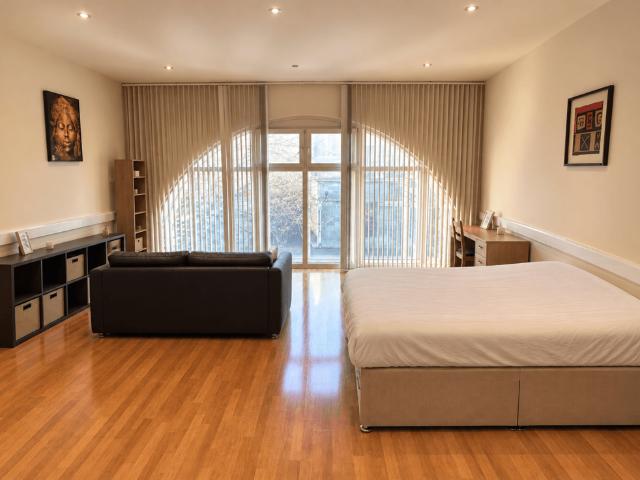 Apartment for rent in Mount Pleasant, Swansea