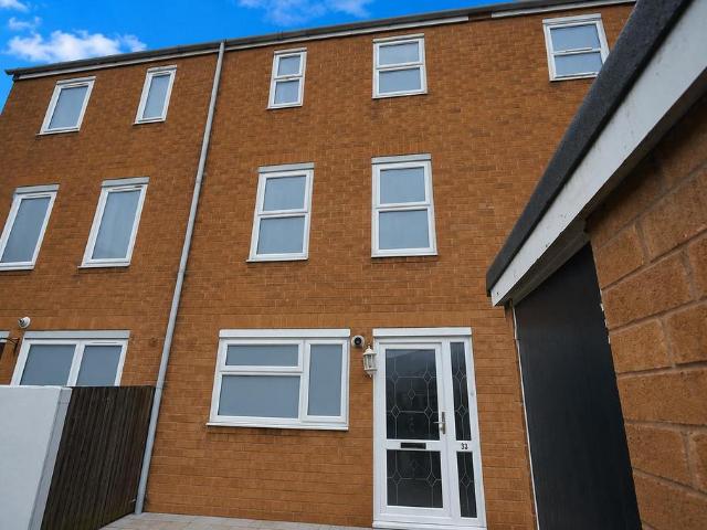 House for rent in Homerton, Greater London