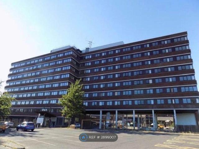 Apartment for rent in Dixons Green, West Midlands