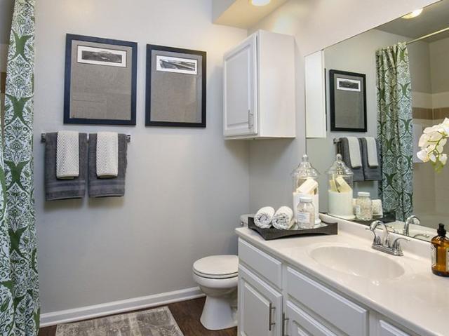 Apartment for rent in Castle Creek, Indianapolis