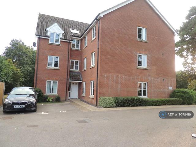 Apartment for rent in Grange Farm, East Suffolk