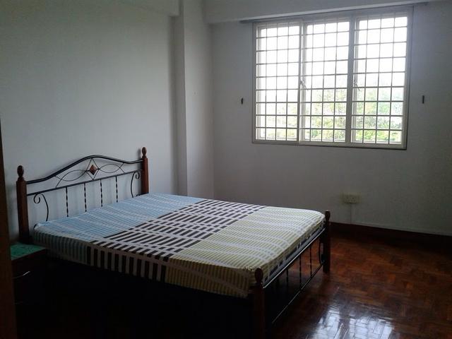 Room for rent in Thomson, Singapore