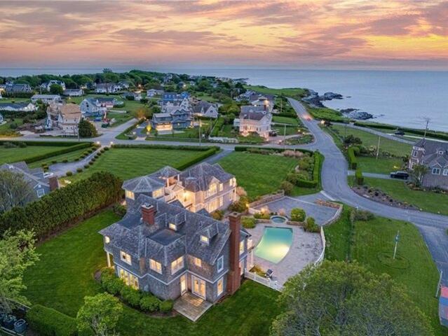 House for sale in Newport