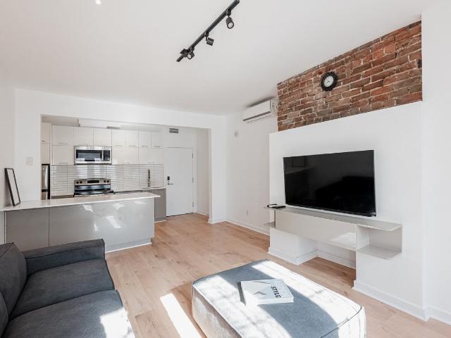Apartment for rent in St. Leonard's, Quebec