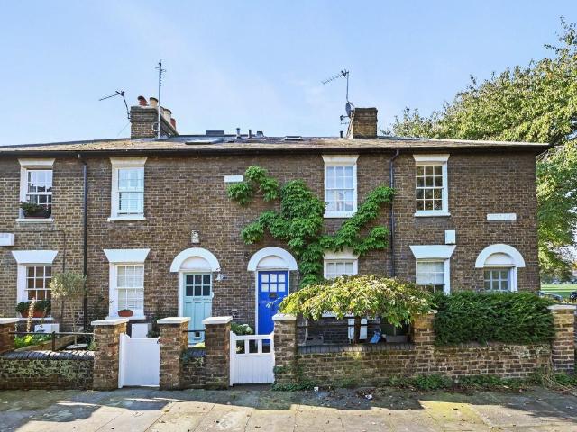 Apartment for rent in London Borough of Hounslow, Greater London