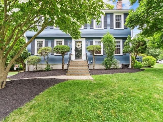 House for sale in Medway, Massachusetts