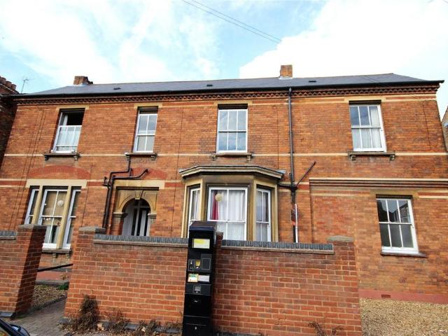 House for rent in Castle, Bedford