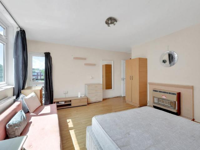 House for rent in Kentish Town, Greater London