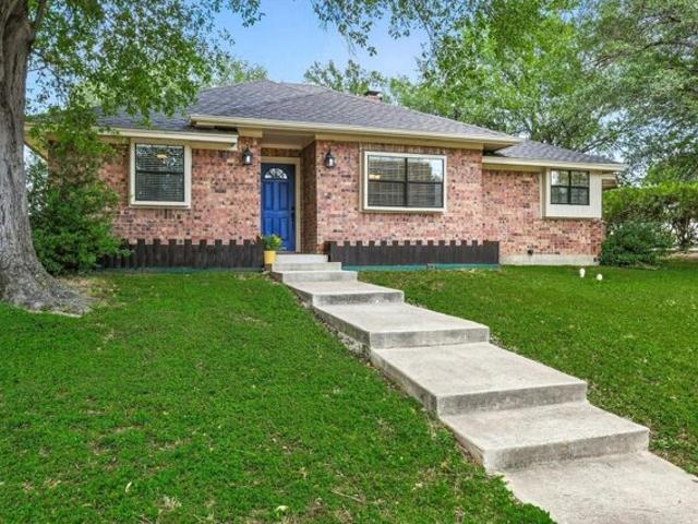 House for sale in Irving, Texas
