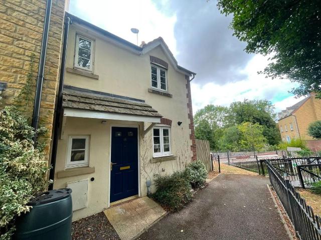 House for rent in Dursley, School House