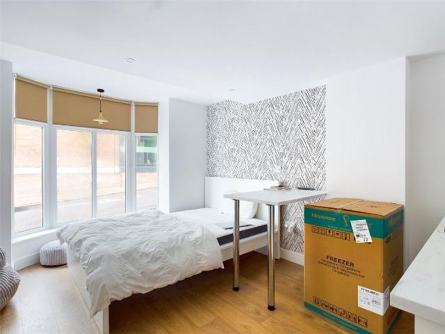 Studio for rent in Brunswick, Brighton & Hove