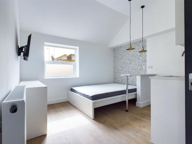 Studio for rent in Brunswick, Brighton & Hove