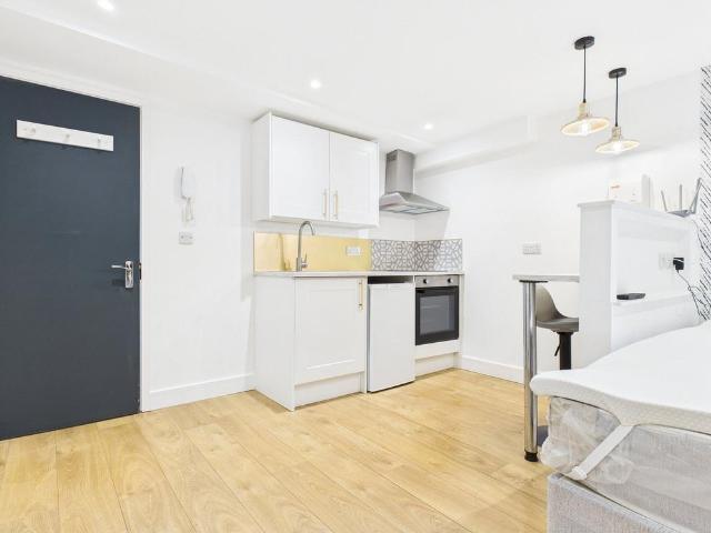 Apartment for rent in Brunswick, Brighton & Hove