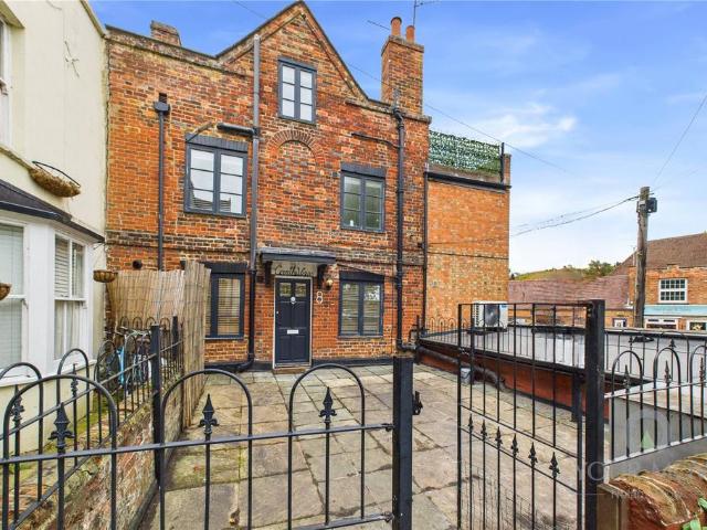House for rent in Buckingham, Buckinghamshire