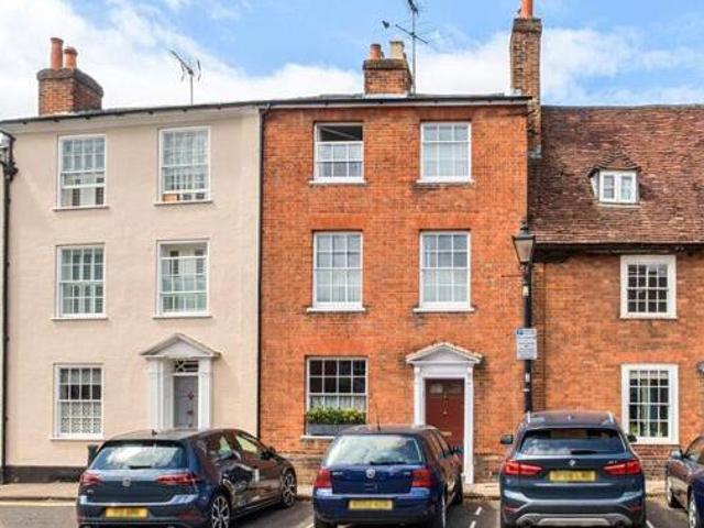 House for sale in Fole, Surrey
