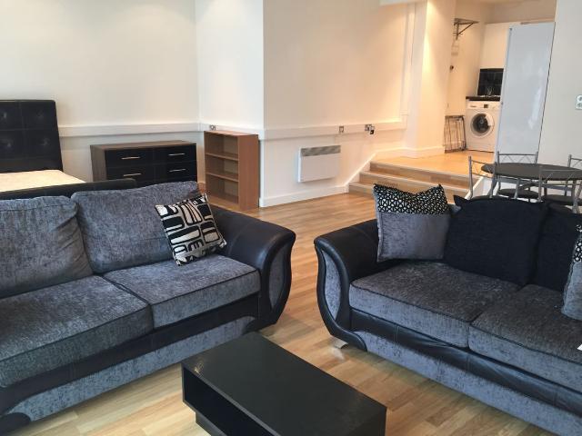 Studio for rent in Mount Pleasant, Nangreaves