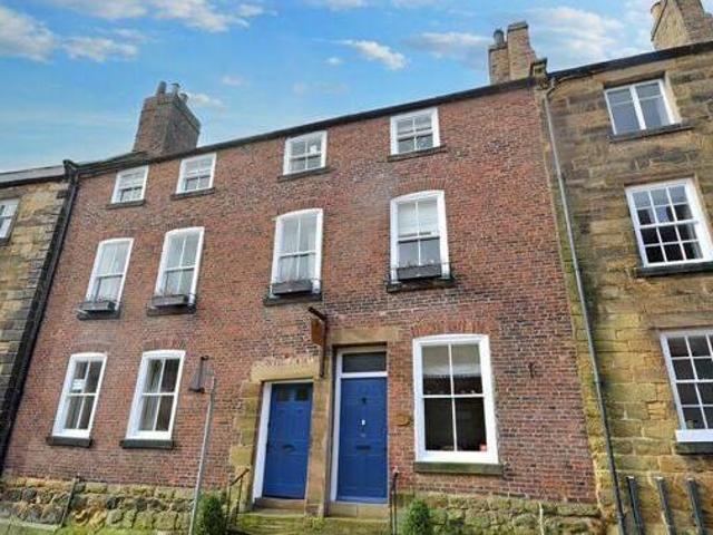 House for sale in Alnwick, Northumberland
