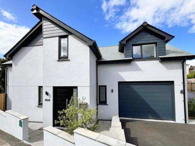 House for sale in Saltash, Cornwall