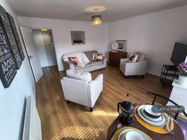 Apartment for rent in London Borough of Hounslow, Greater London