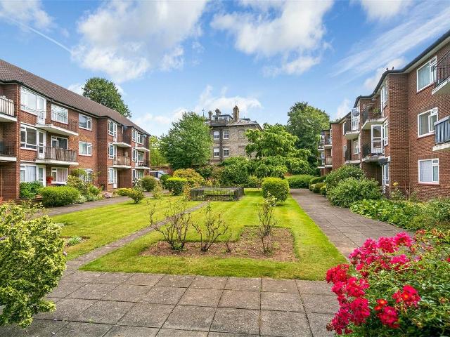 Apartment for rent in London Borough of Hounslow, Hanworth