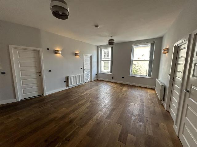 Apartment for rent in Reddish, Greater Manchester