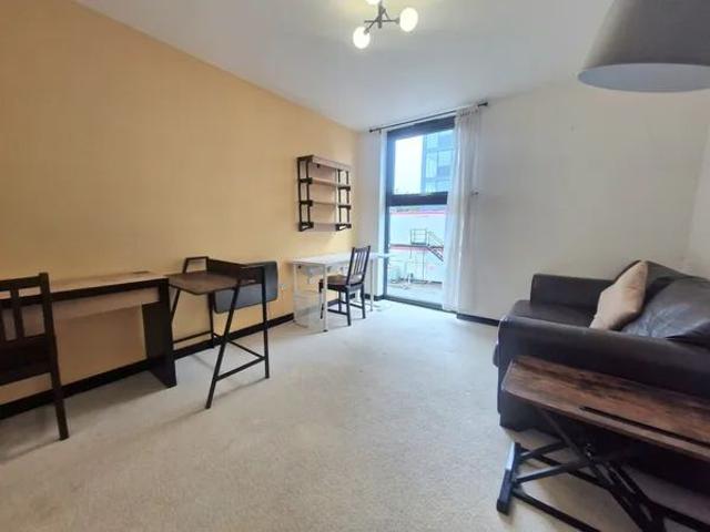 Apartment for rent in Broomhill, Scotland
