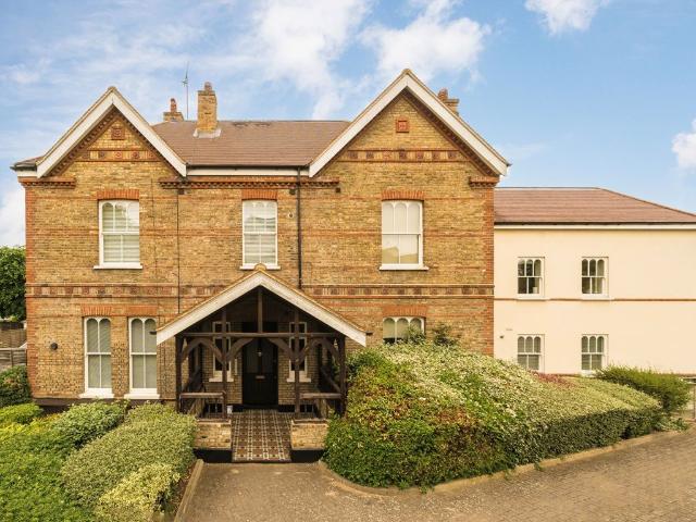 Apartment for rent in London Borough of Ealing, Perivale