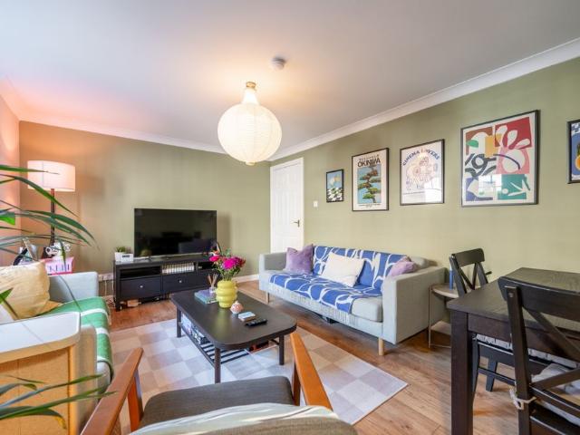 Apartment for rent in New Cathcart, Cathcart