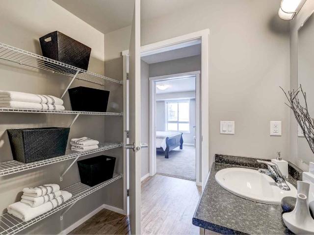 Apartment for rent in Wedgewood, Alberta