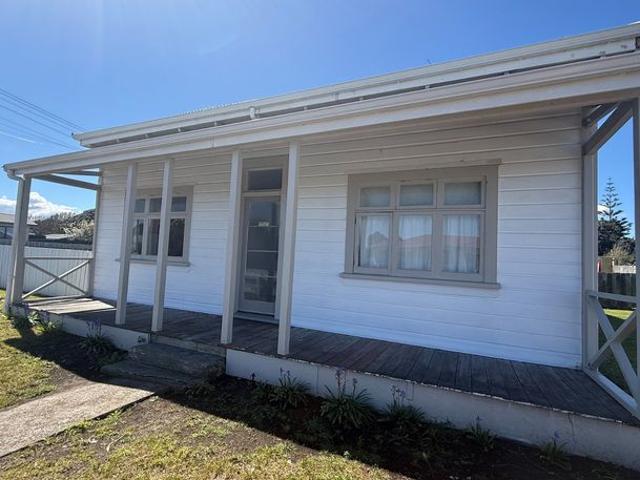 House for rent in Castlecliff, Whanganui