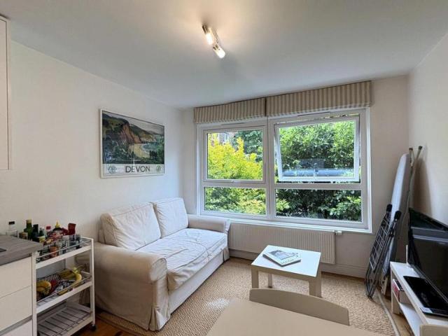 House for rent in St. John's Wood, Greater London
