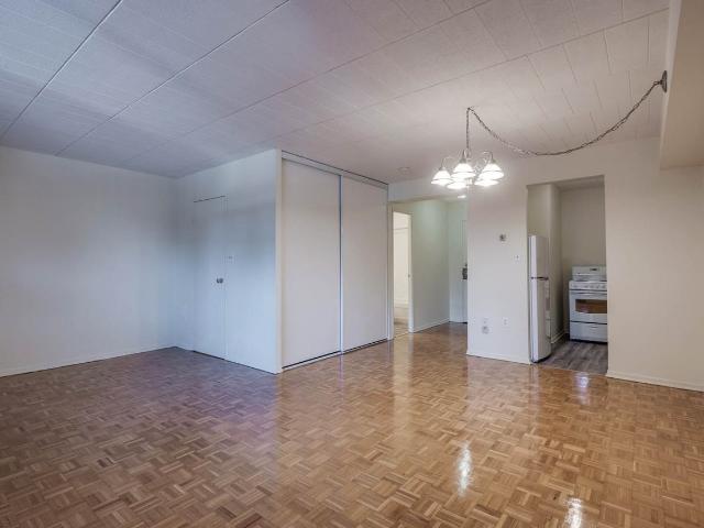 Apartment for rent in Toronto, Golden Horseshoe