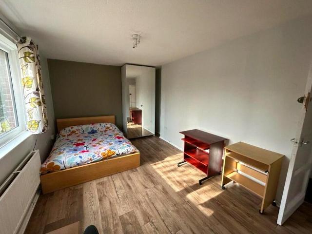 Apartment for rent in Chalk Farm, Greater London