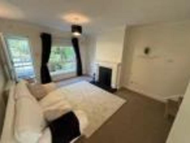 Apartment to rent in Bluebell, North Tipperary