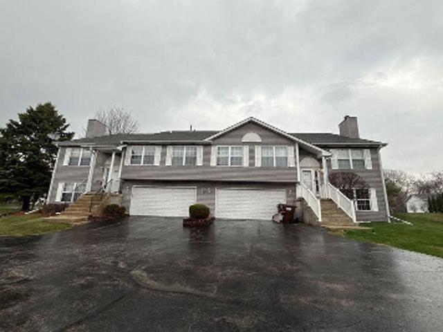 Condo for sale in Mchenry, Illinois