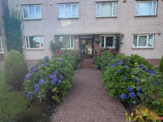 Apartment for rent in Mearns, Scotland