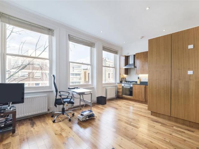 Apartment for rent in London Borough of Hammersmith and Fulham, Greater London