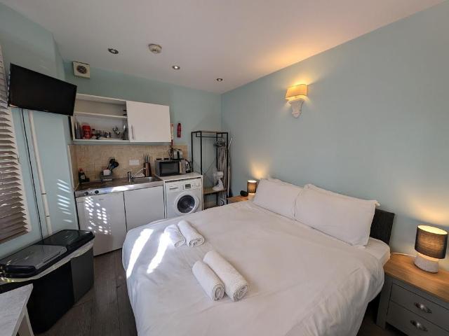 House for rent in West Kensington, Greater London